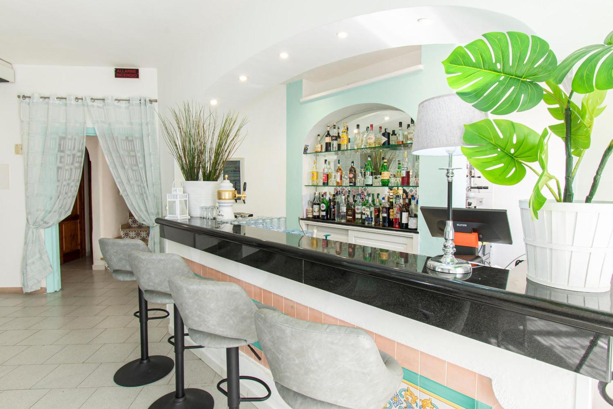 Victoria Park Resort Ischia Bagian luar foto