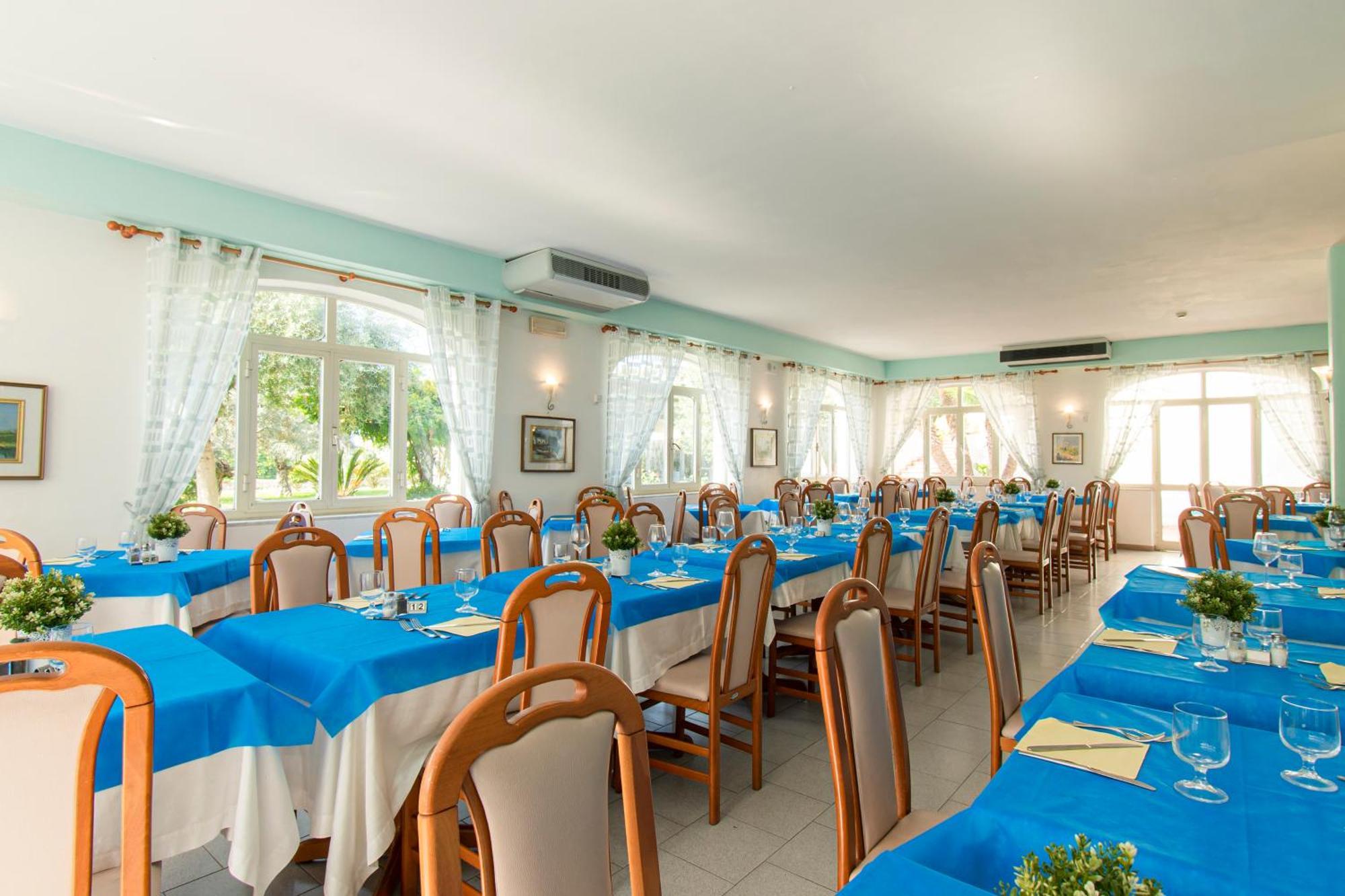 Victoria Park Resort Ischia Bagian luar foto