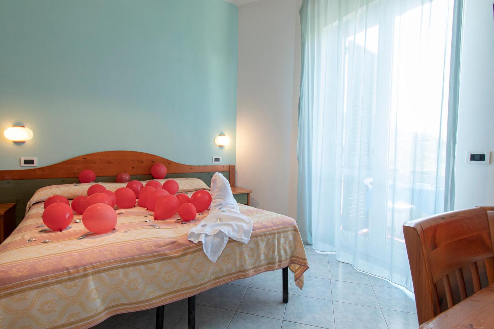 Victoria Park Resort Ischia Bagian luar foto