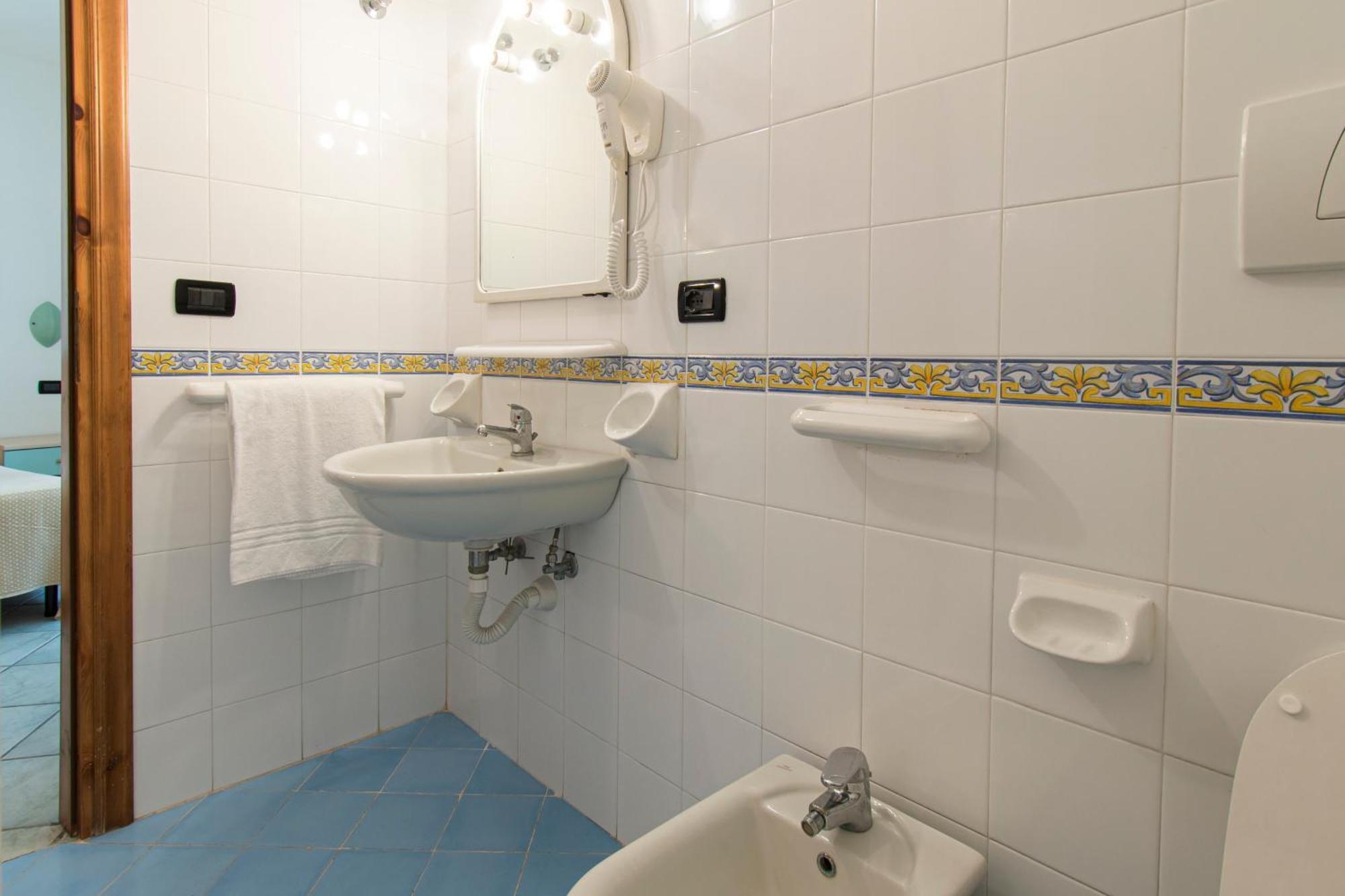 Victoria Park Resort Ischia Bagian luar foto