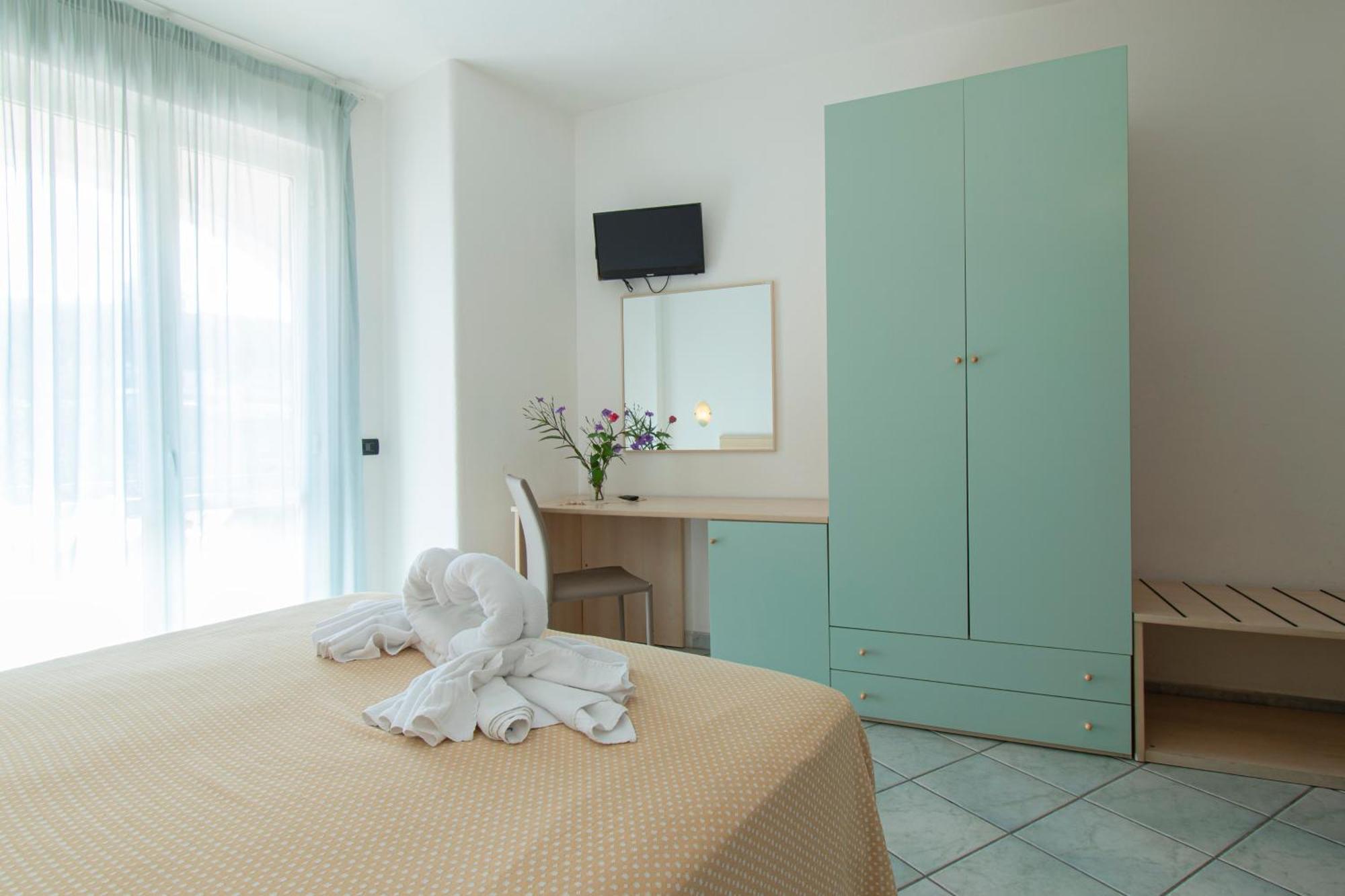 Victoria Park Resort Ischia Bagian luar foto