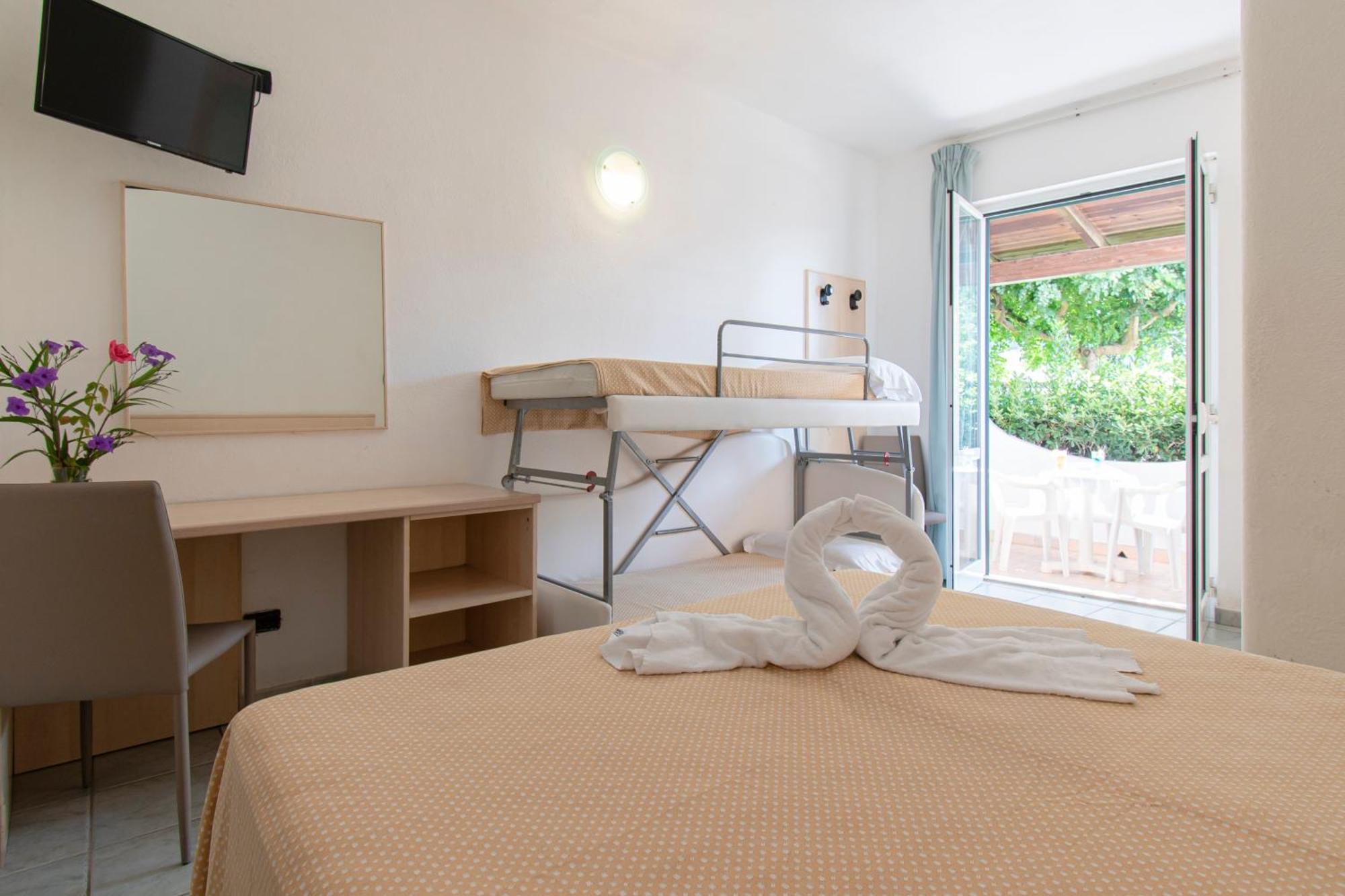 Victoria Park Resort Ischia Bagian luar foto