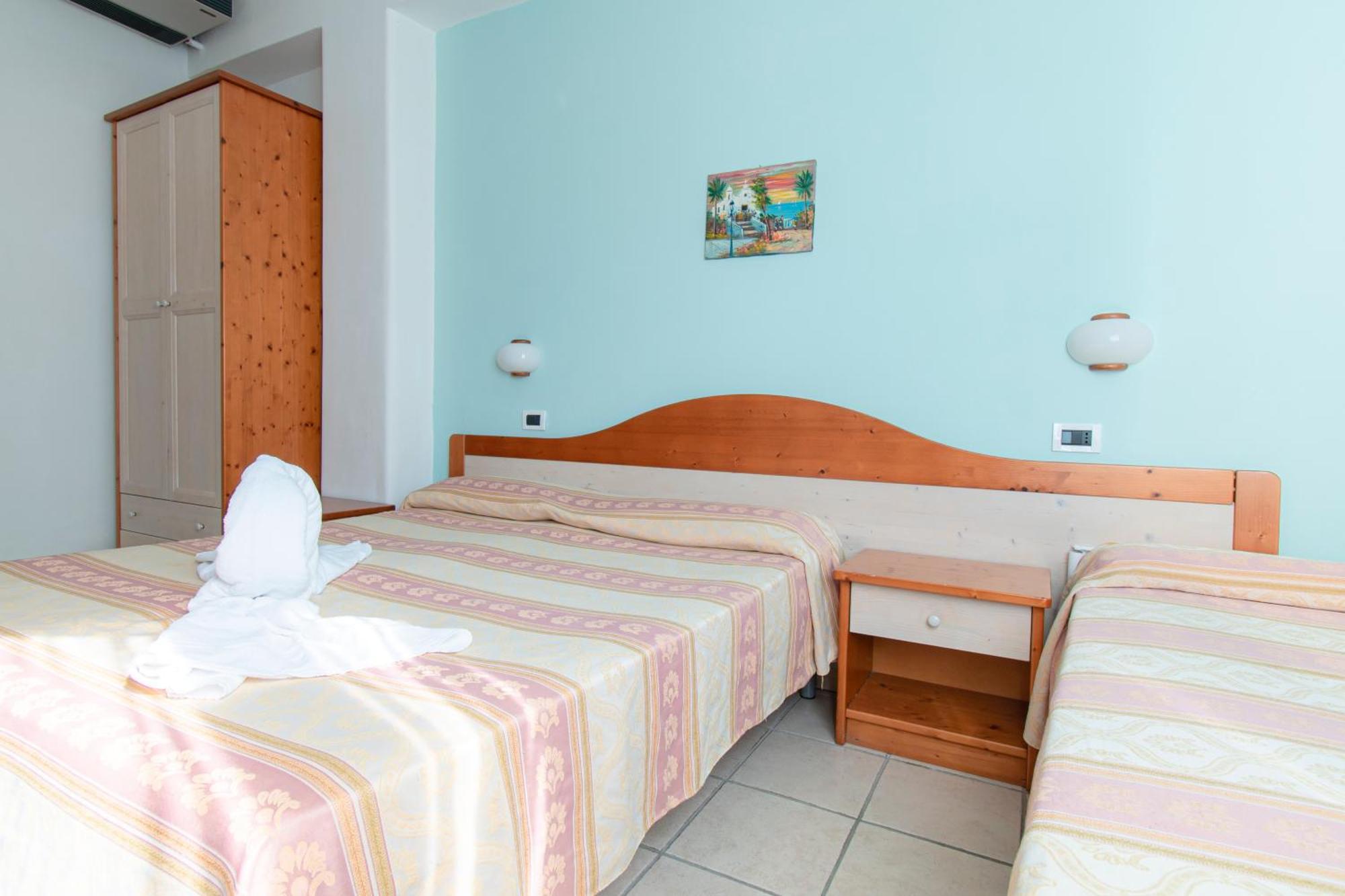 Victoria Park Resort Ischia Bagian luar foto