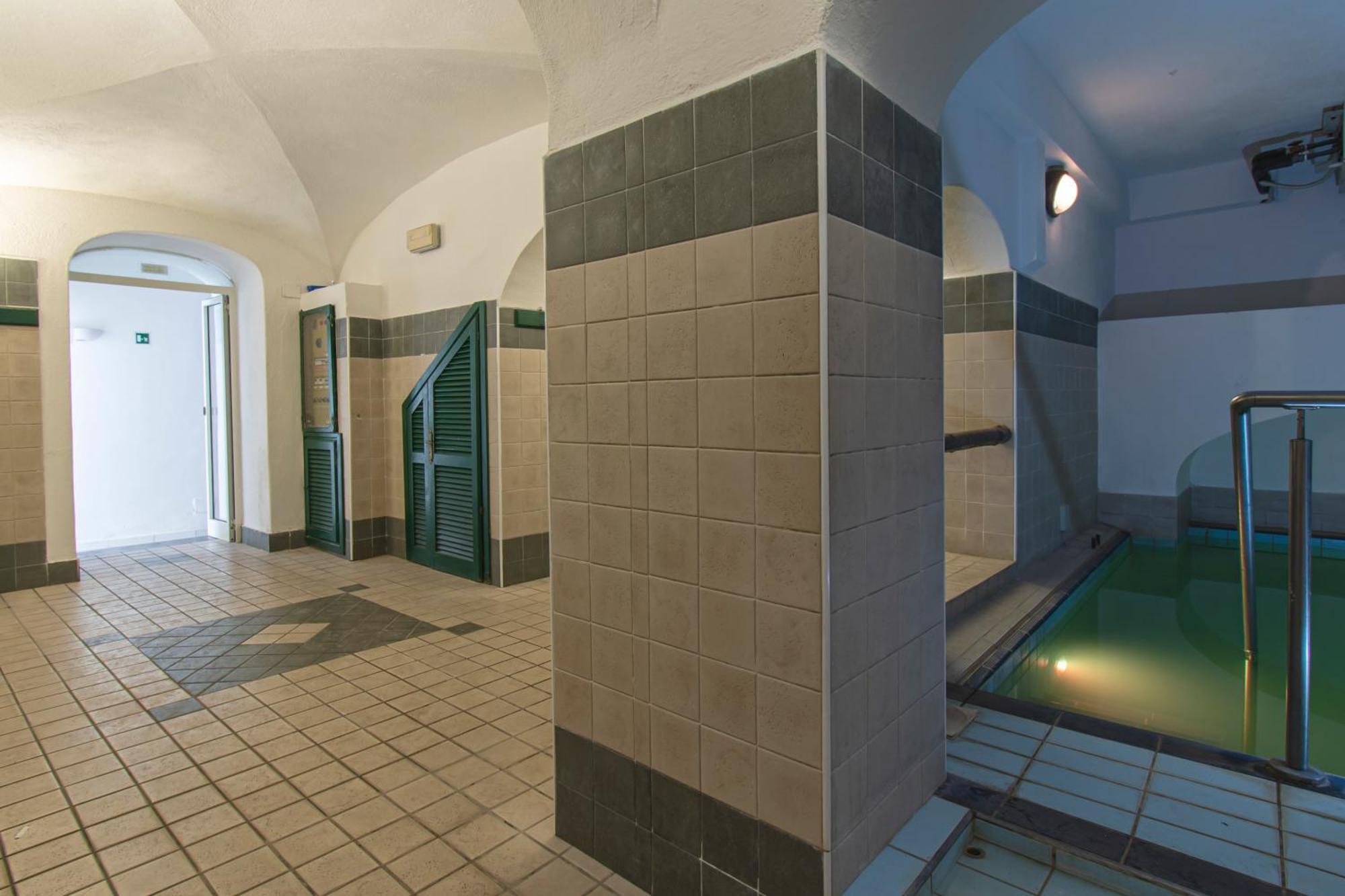 Victoria Park Resort Ischia Bagian luar foto