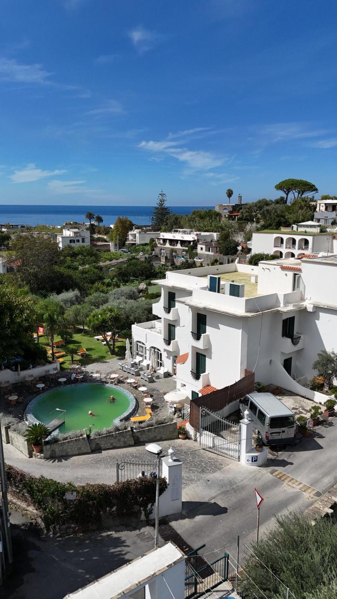 Victoria Park Resort Ischia Bagian luar foto