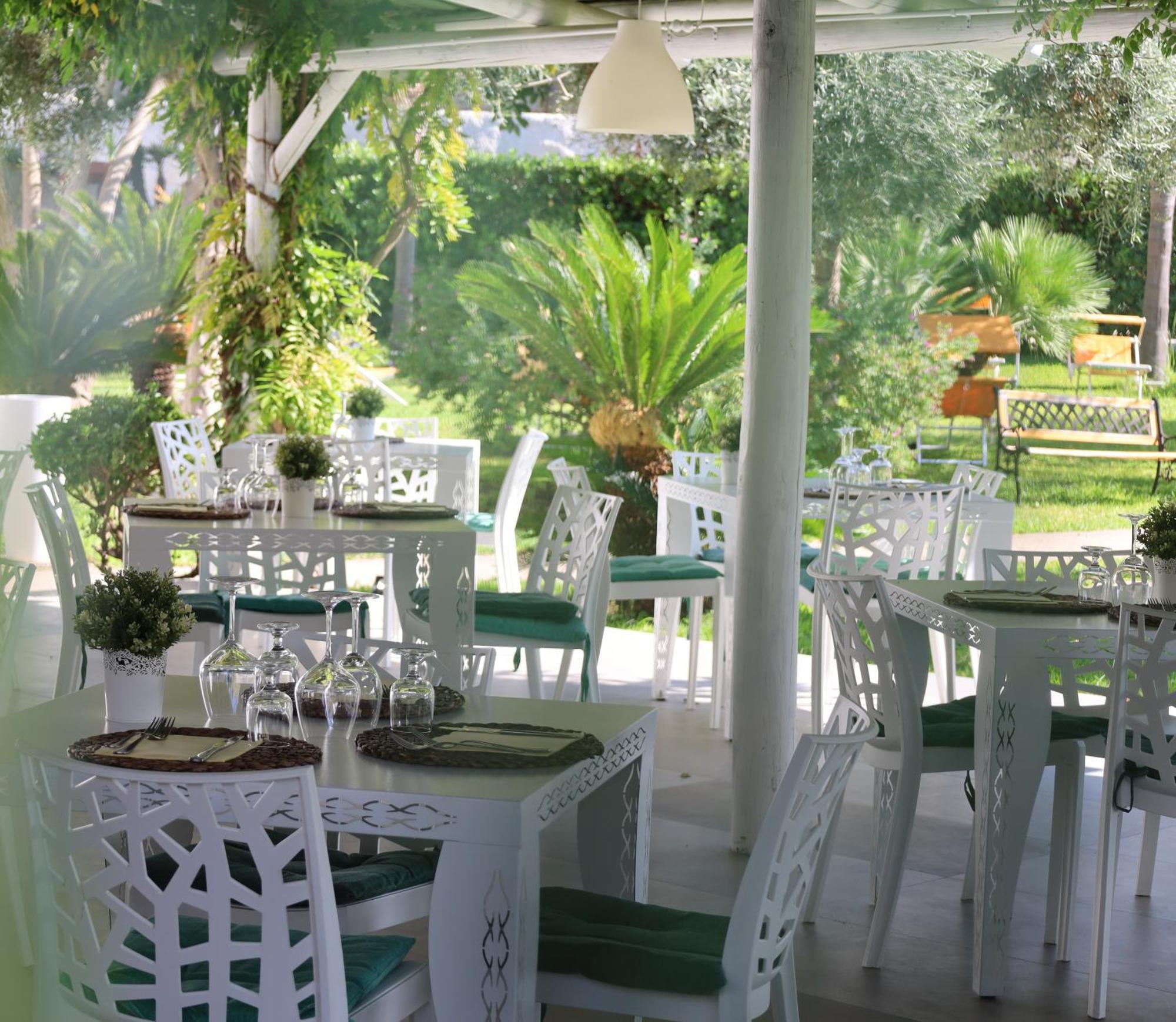 Victoria Park Resort Ischia Bagian luar foto